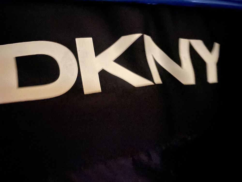 Blusão penas DKNY