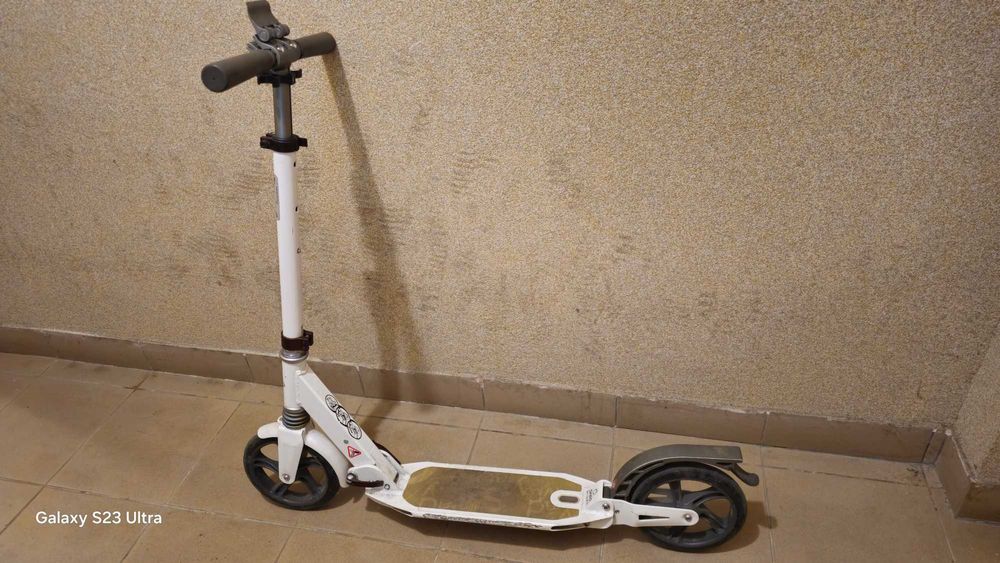 Hulajnoga jak na zdjęciu..