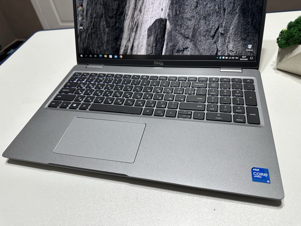 Dell Precision3560 15,6FHD IPS|i5-1145G7|16Gb|256Gb|IrisXE+NVIDIA T500