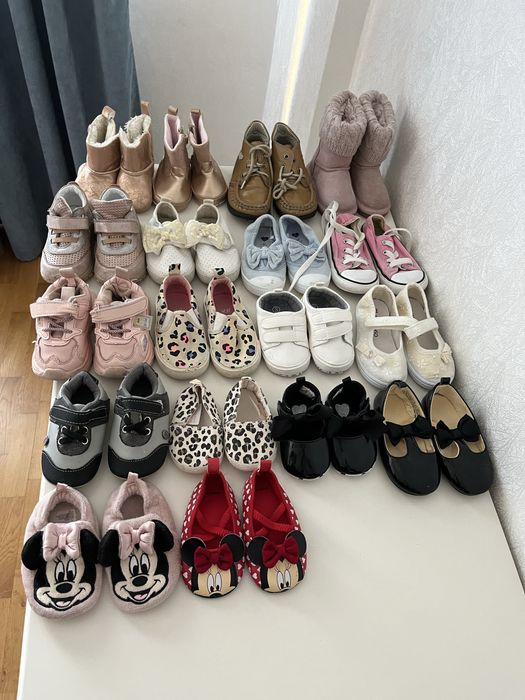Дитяче взуття , кросівки, ботики, кеди, туфлі, мокасини,тапки