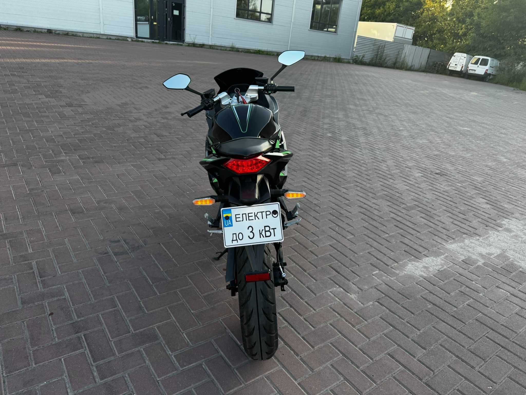 Електромотоцикл Kawasaki 2023 року
