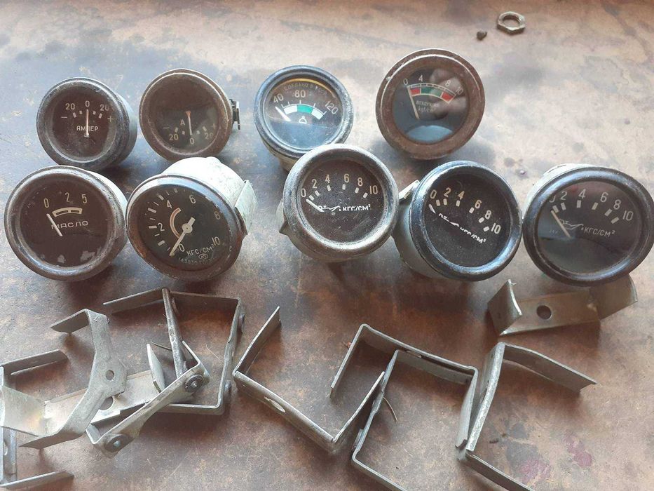 Манометри, прилади, датчики, реле, вимикачі авто та тракторні