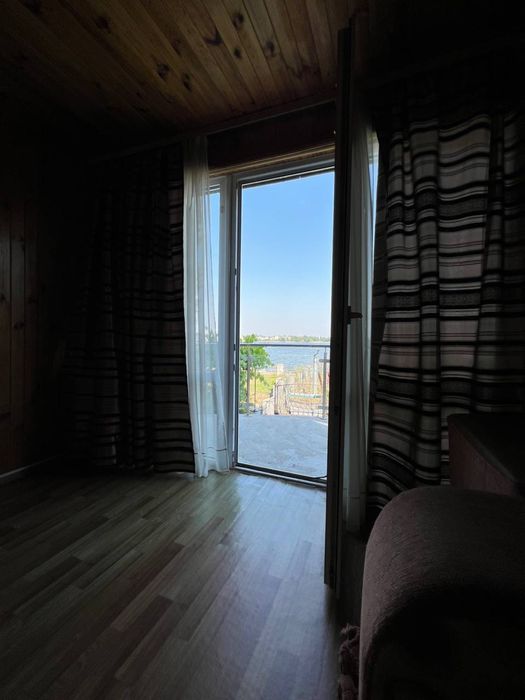 Продам дом с баней и  пирсом в с.Разумовка