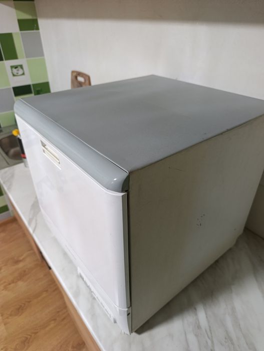 Продам посудомоечную машину.