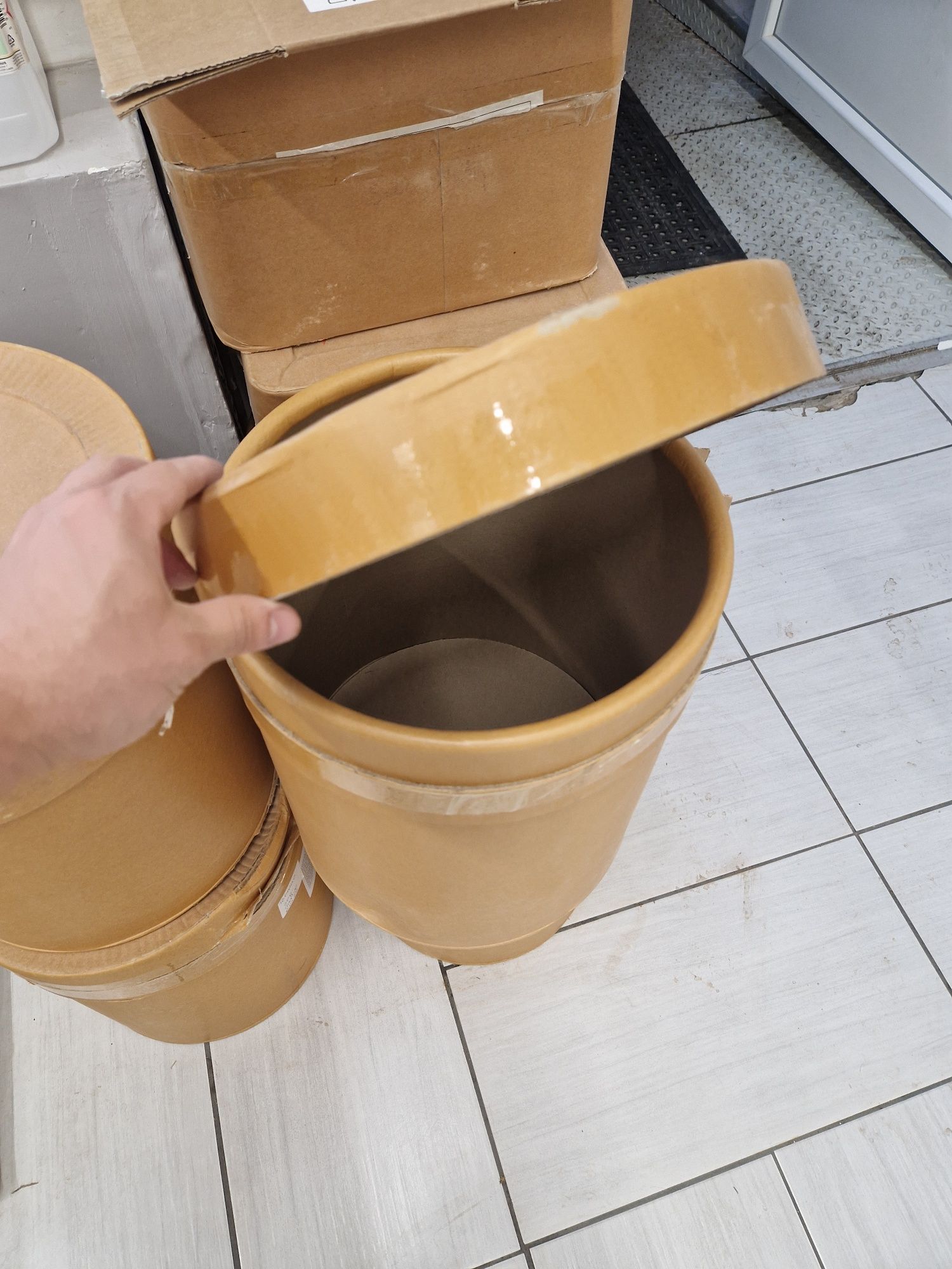 Beczki tekturowe z obejmą beczka tekturowa