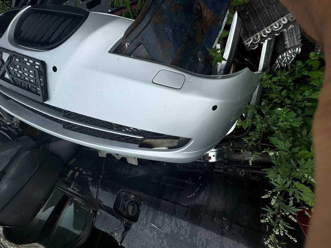Передній Бампер в зборі до BMW E60 2007-2009