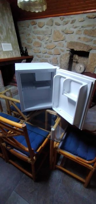 Mini Bar Praticamente Novos