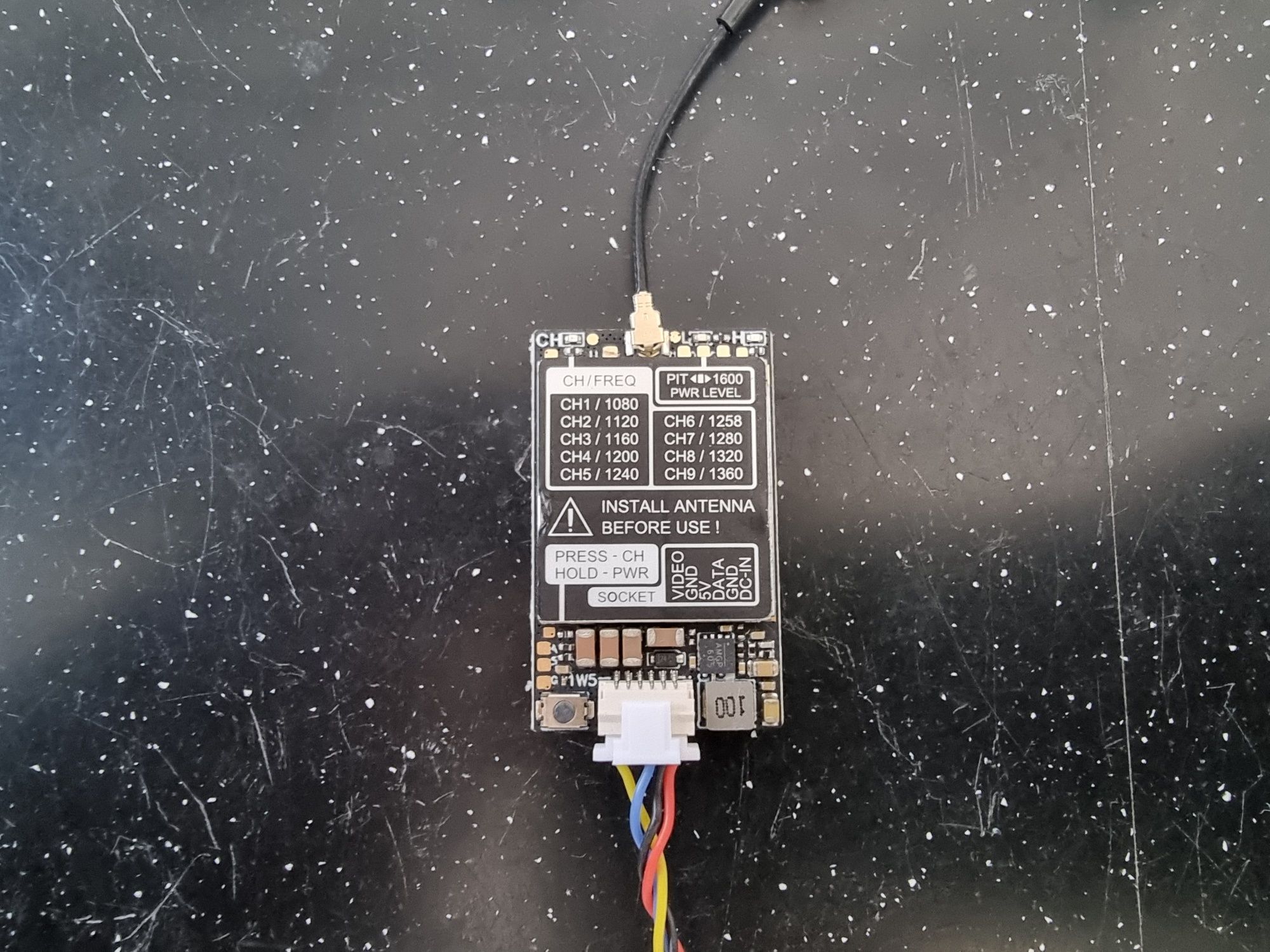 Відеопередавач 1,6W 1,2GHz vtx fpv