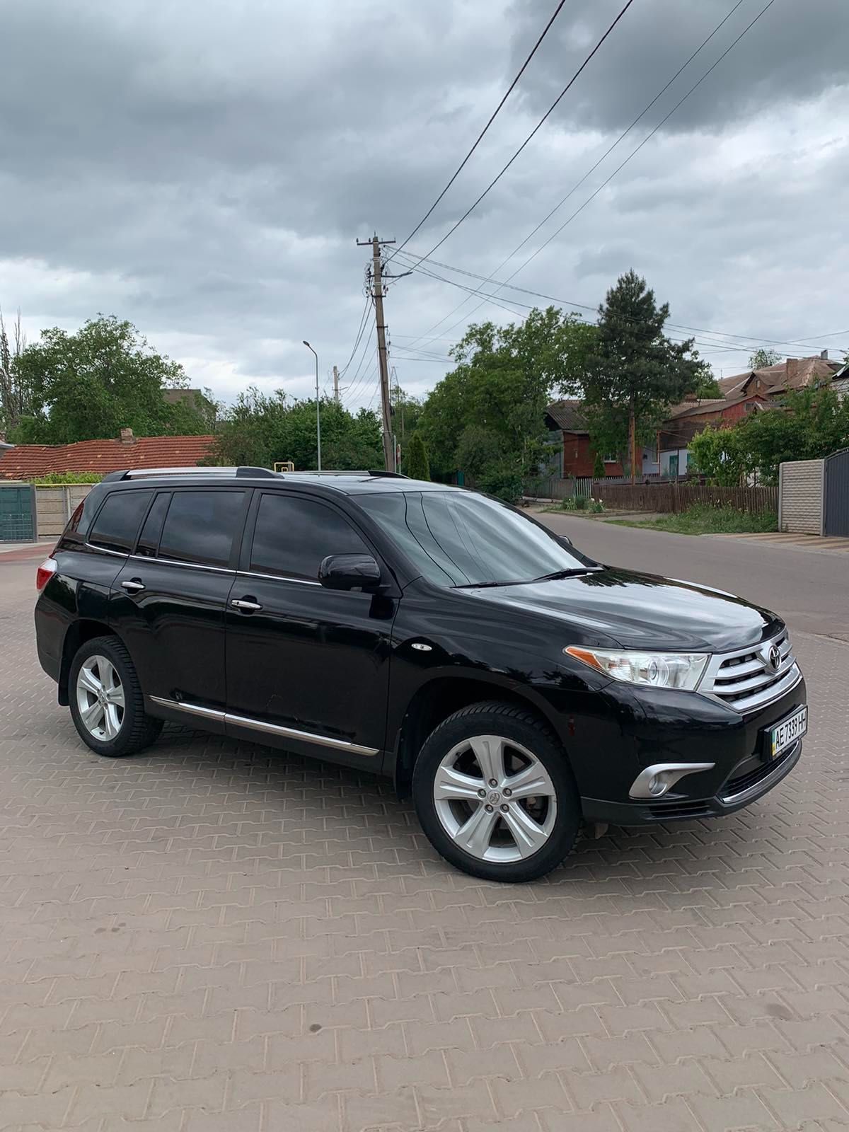 Продам автомобиль TOYOTA/Highlander