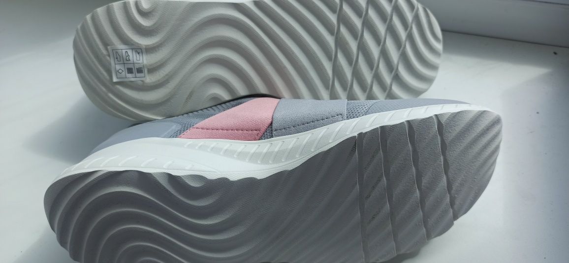 Сліпони, кросівки Skechers bobs, оригінальні . По устілці. 27.5 см.