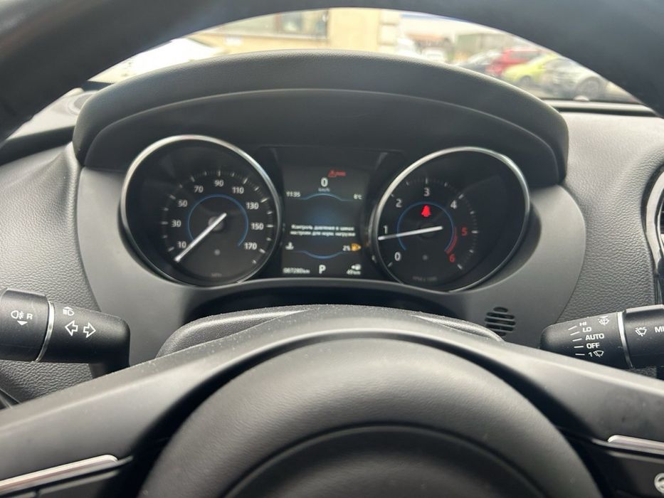 Продам автомобіль Jagyar F-Pace