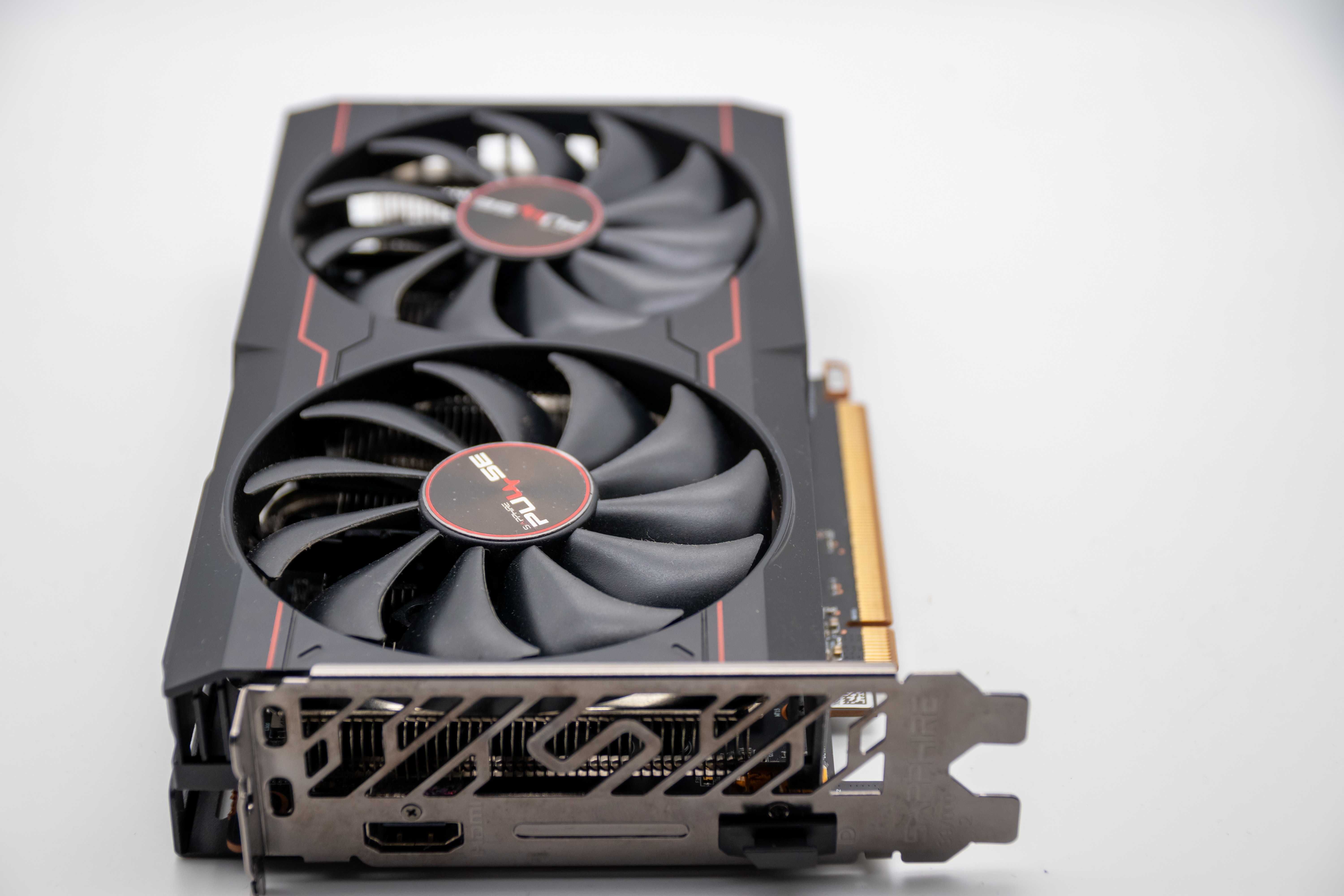 Placa Gráfica AMD RADEON RX6500 XT 4gb - Como nova