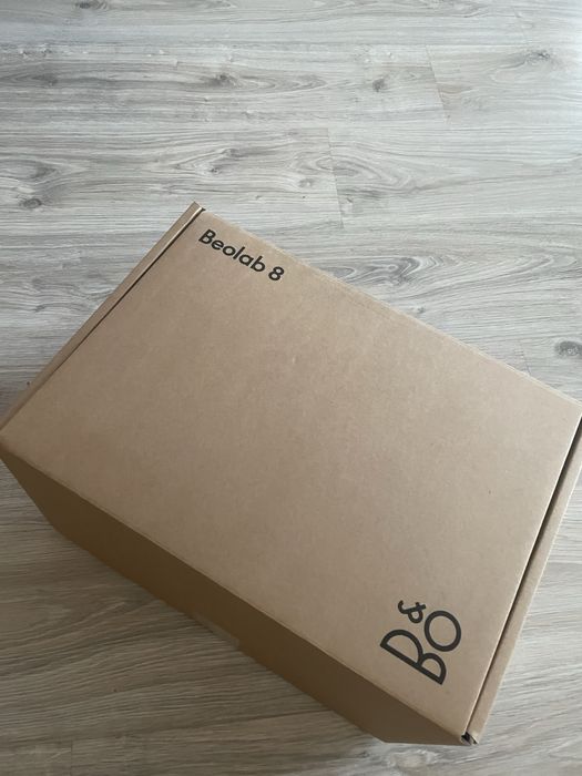 Beolab 8 glosnik Bang Olufsen