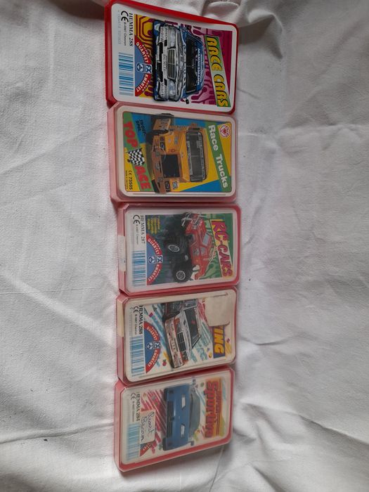 Duży zrstaw kart ze retro samochodami