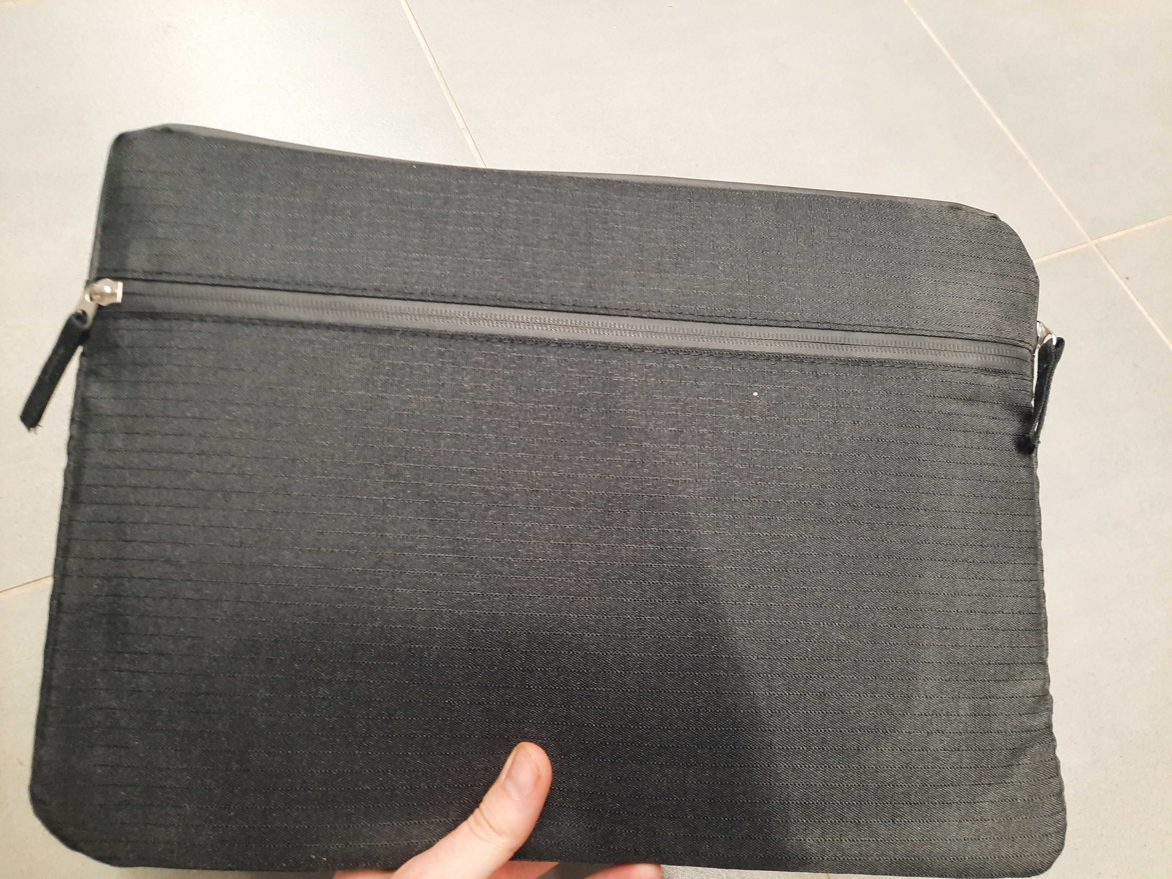 Etui na laptopa pokrowiec ochronna torba laptop