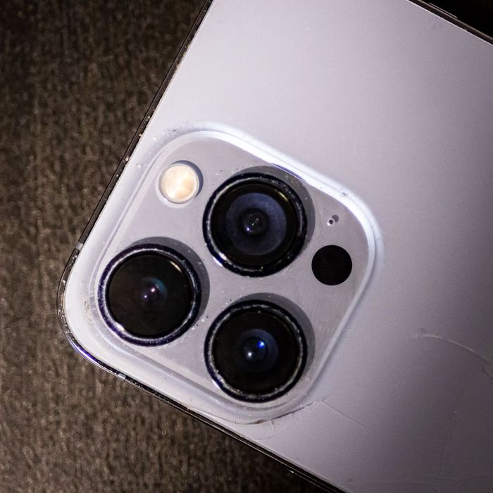 iPhone 13 Pro 128 GB • Azul Sierra • Bateria 83% • Tampa trincada