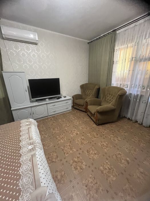 Посуточно Киевский Таирова.Королева/Архитекторская 1 этаж Собственник