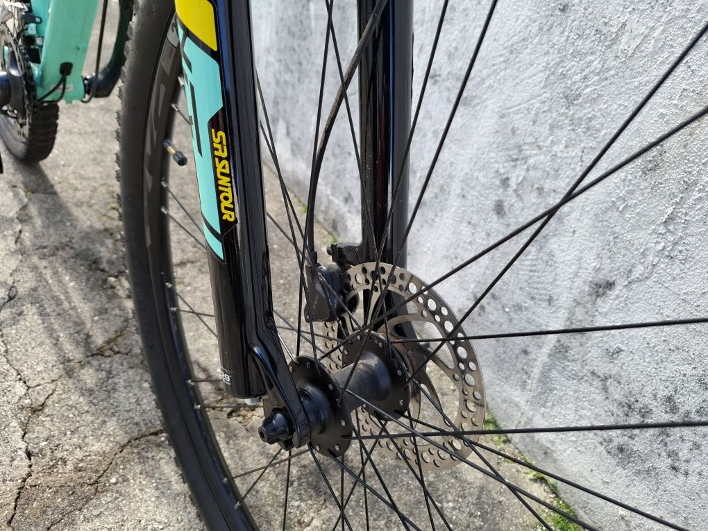 Bicicleta BTT Megamo, tamanho 29, em rigoroso estado.