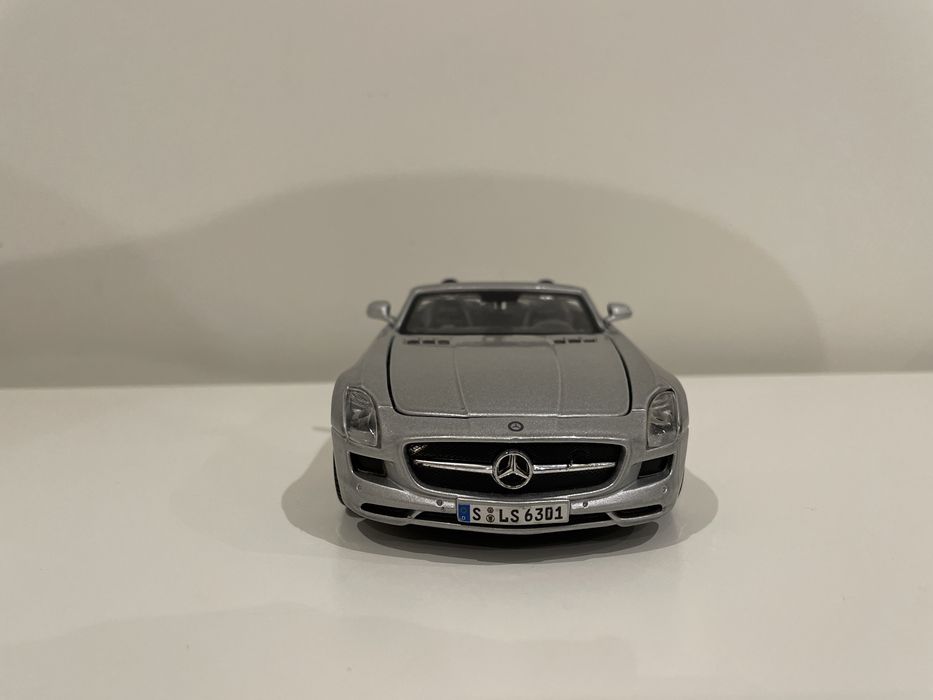 Miniatura Mercedes benz AMG SLS colecionável