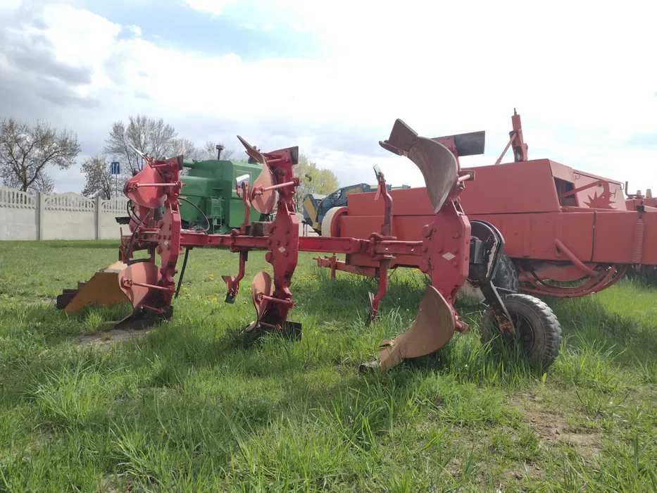 Плуг оборотний виробництво Німеччина