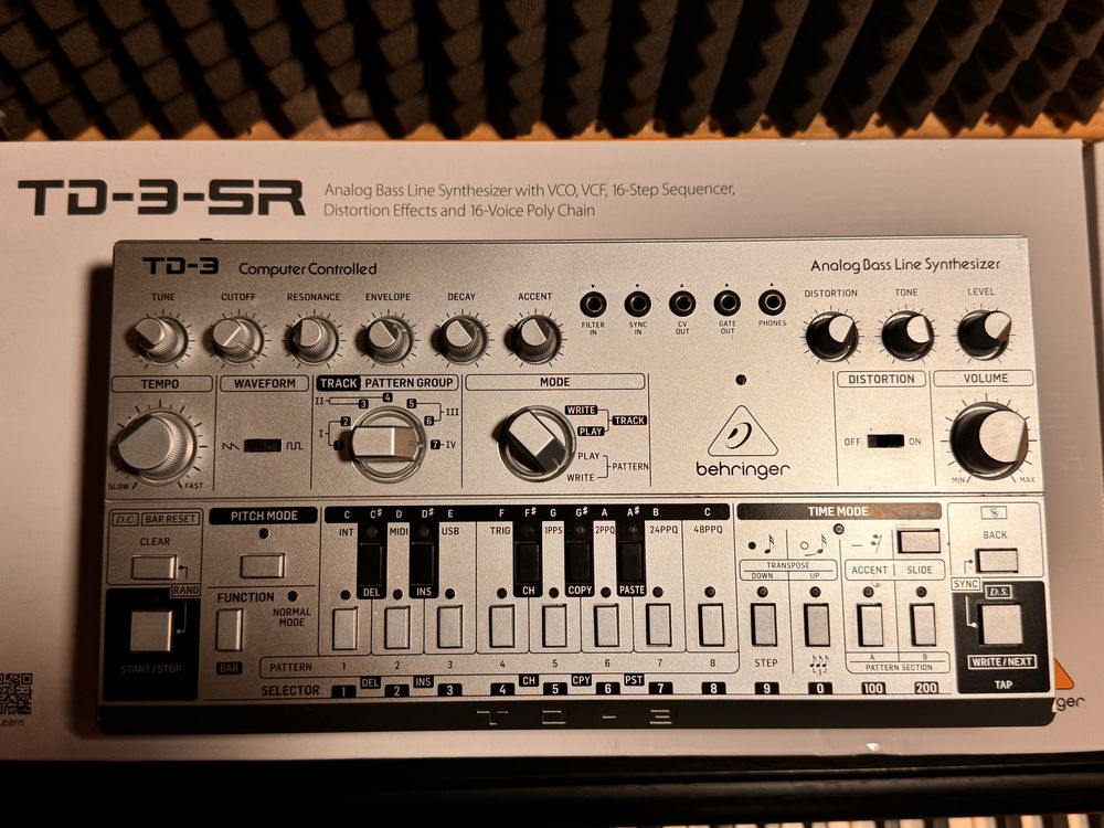 Legendarny TD-3-SR Analogowy syntezator linii basowej z Distortion