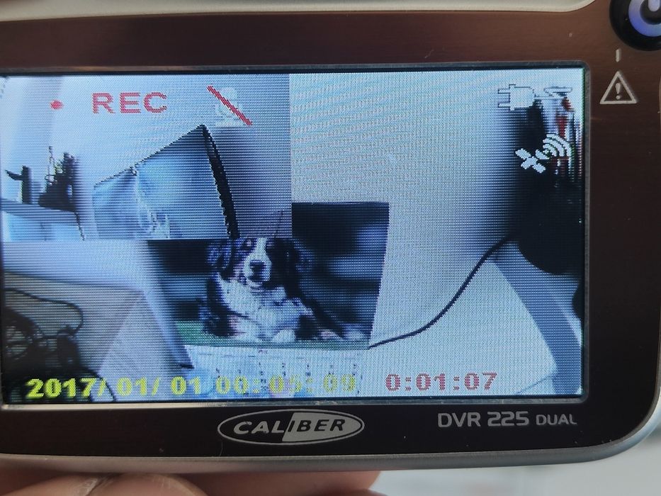 Caliber DVR 225 Podwójna kamera samochodowa z GPS