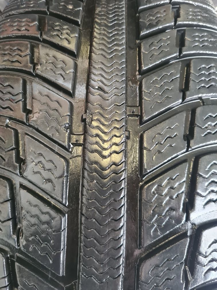 2 x Michellin primacy Alpin 205/55 R17 95H XL