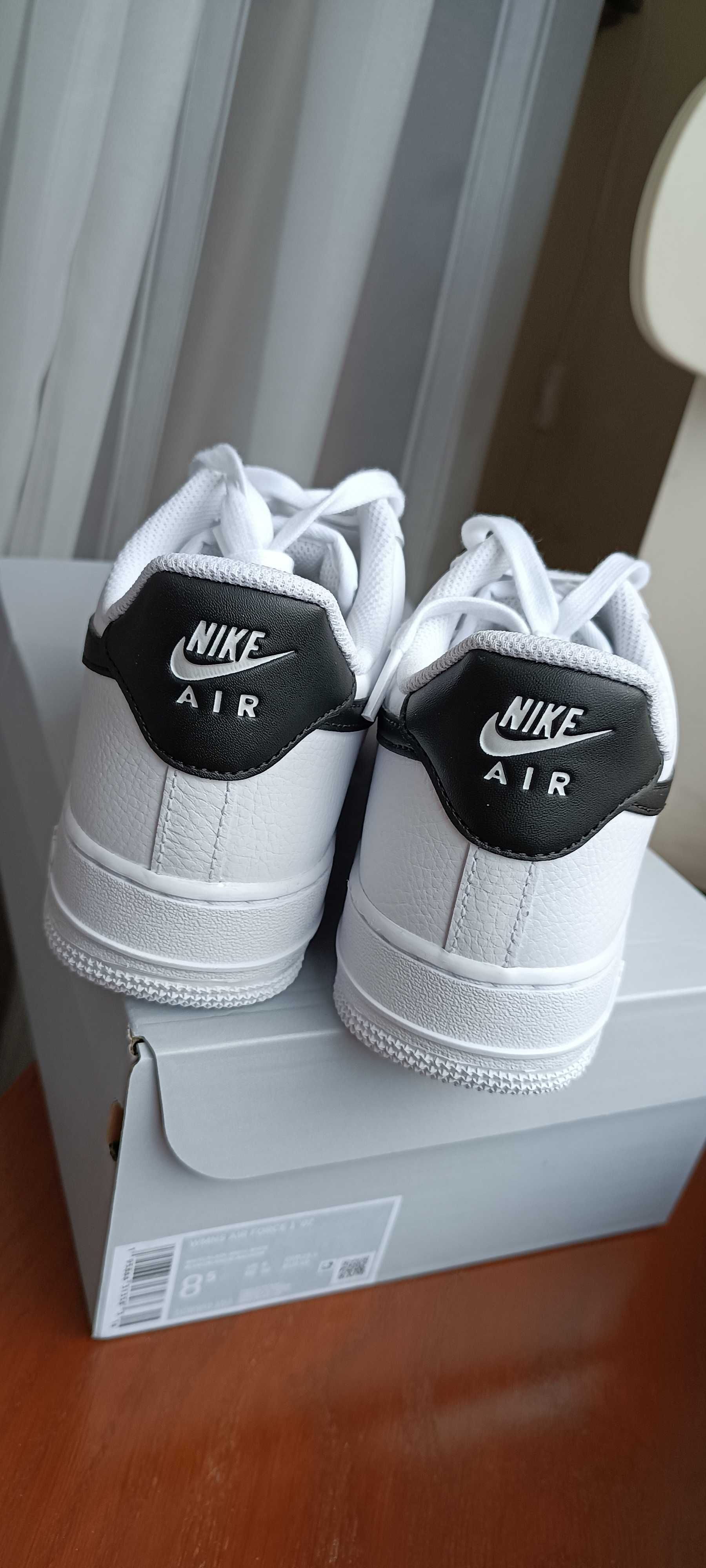 (r.40-25,5 cm) NOWE Nike Air Force 1 Low White Black DD8959,-103 Białe