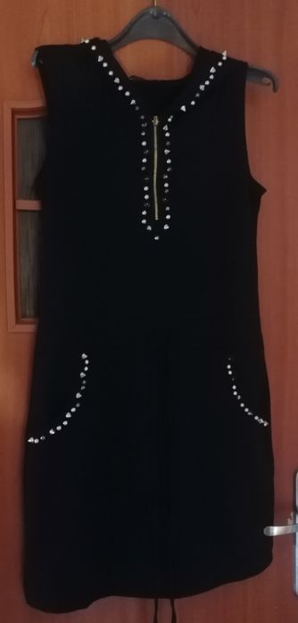 Sukienka/tunika wiązanie ćwieki z kapturem