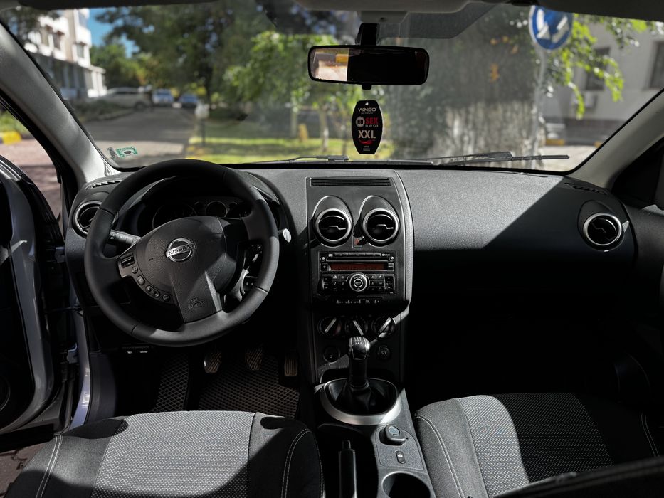 Продам nisan QashQai 2007