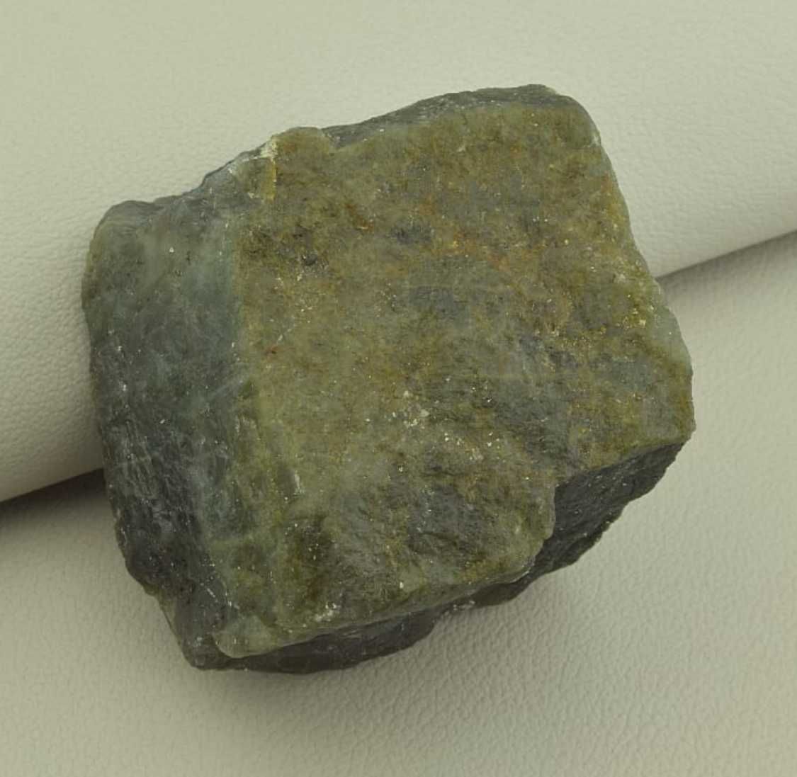 Лабрадор разные размеры образцы не обработанные минерал