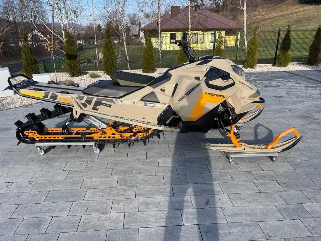 Ski Doo Skidoo Skuter śnieżny Turbo 154'' 2022