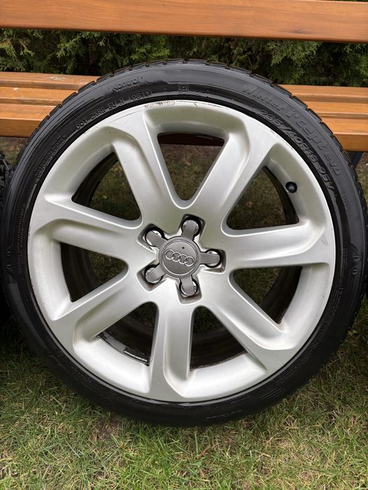 Felgi audi a4b8 18cali z oponami zimowymi