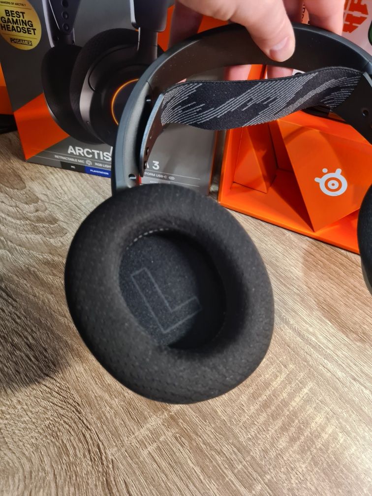 Ігрові навушники з мікрофоном SteelSeries Arctis Nova 3 Black