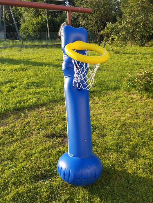 Dmuchany kosz do koszykówki