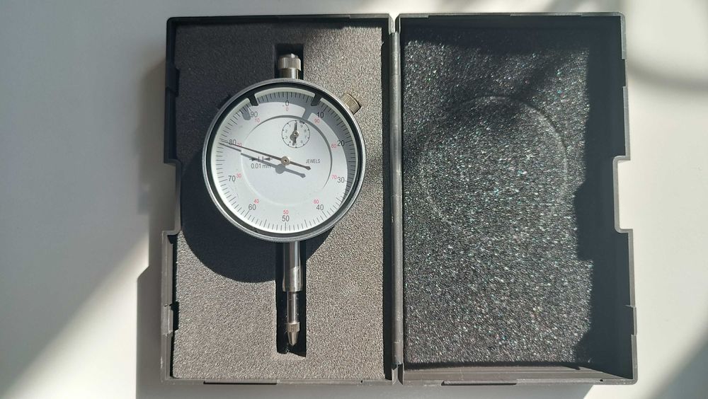 czujnik zegarowy marki Jewels