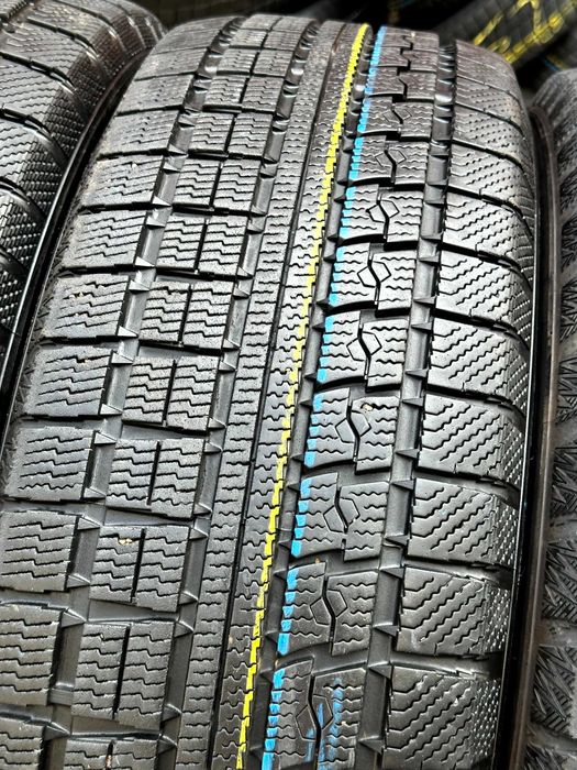 Шины БУ 225 65 R 17 Toyo Tranpath TX Резина зима Япония