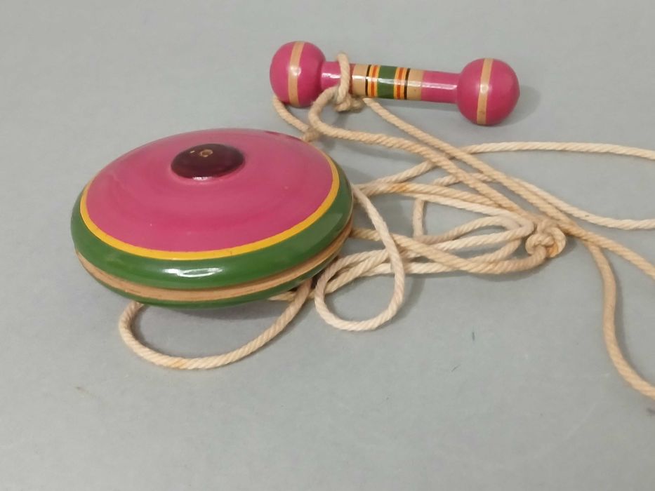 yo-yo brinquedo mexicano de madeira anos 50