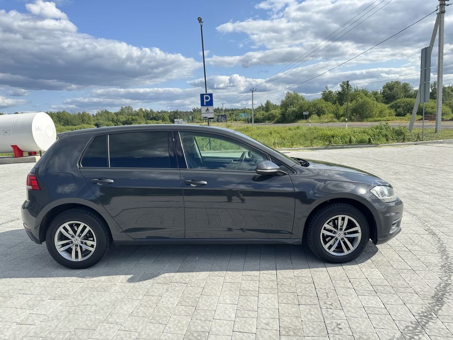 Volkswagen Golf VII