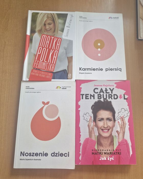 Karmienie piersią Natuli noszenie dzieci matka feministka Cały burdel