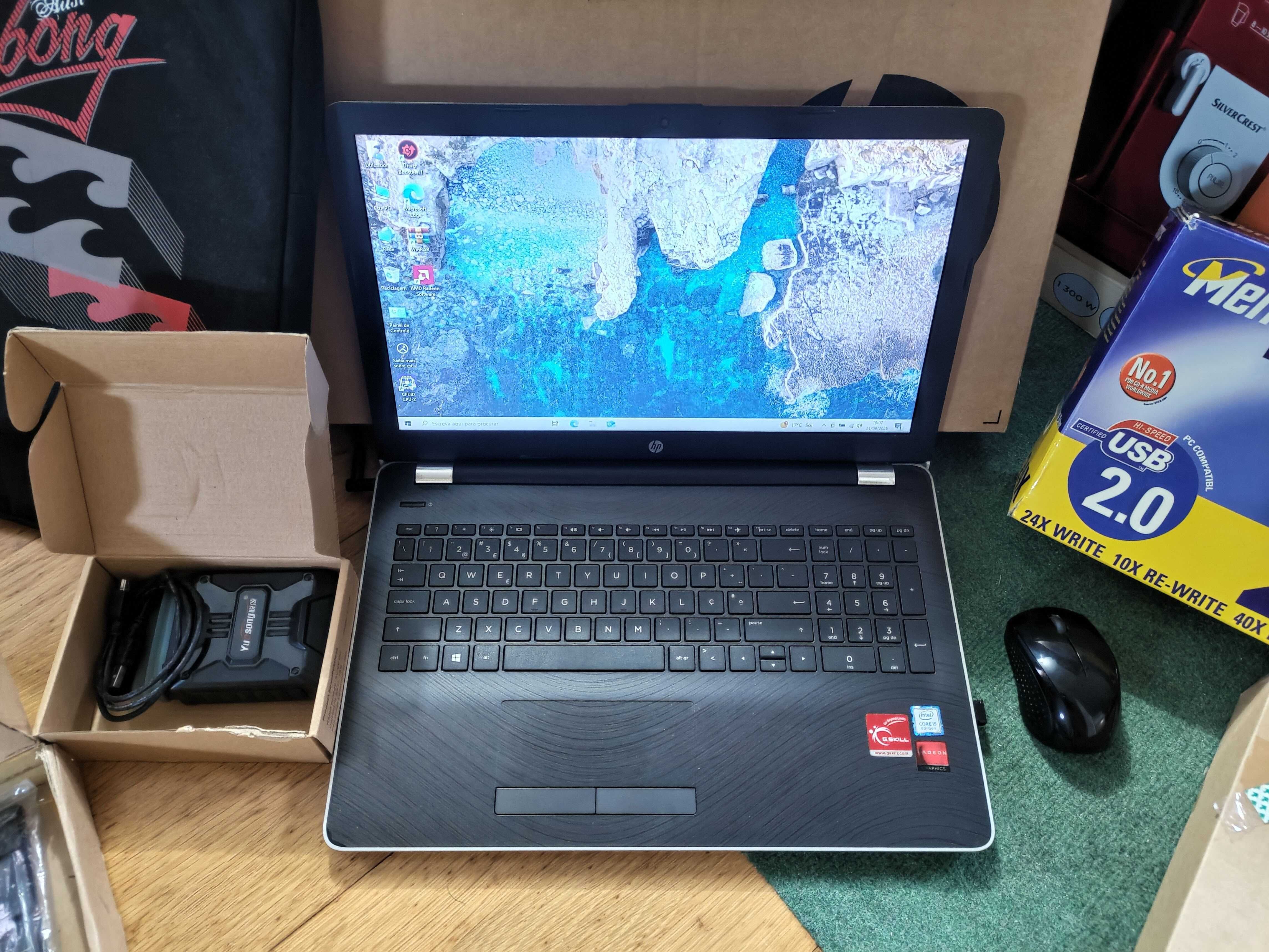 HP Laptop / Portátil com 24GB RAM e 512GB M2 SSD (com Vários Extras)