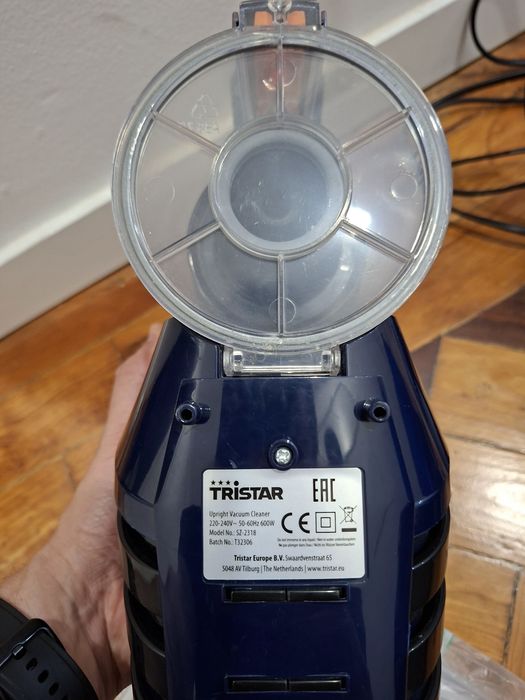 Aspirador vertical Tristar SZ-2318