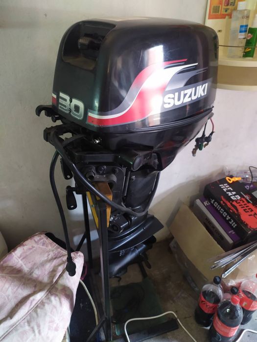Лодка Крим з мотором сузуки 30