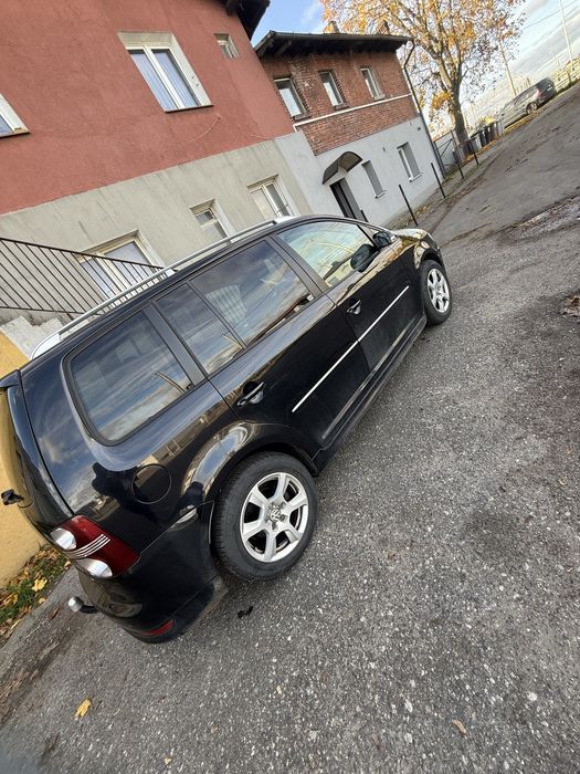 Volkswagen Touran 2008 rok