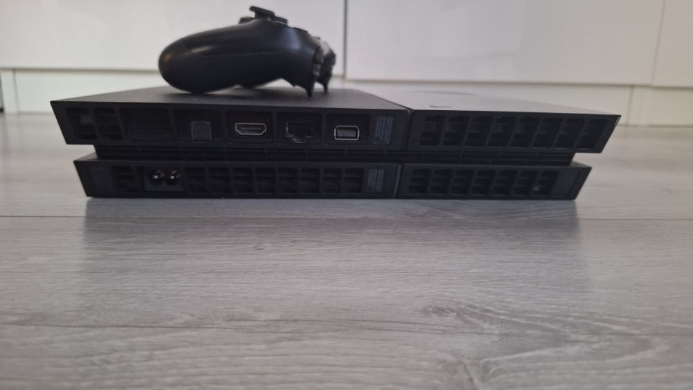 PlayStation 4 FAT CUH1116A