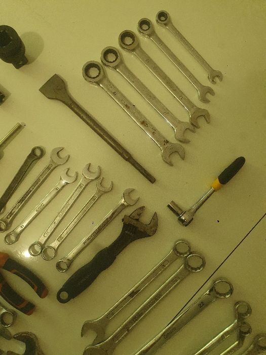 Narzędzia klucze grzechotki