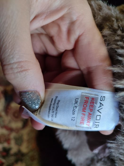 Штучна шубка на весну.