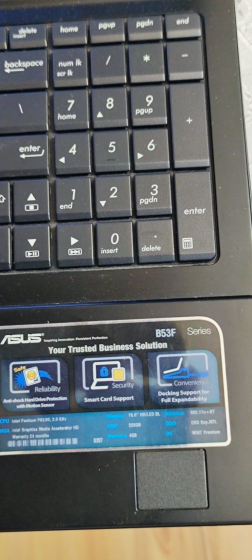 Laptop Asus B53F