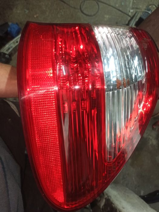 Lampa Prawy Tyl Mercedes S211 / W211 kombi