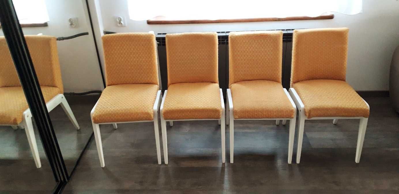 Kultowe krzesło krzesła fotele Aga Chierowski PRL